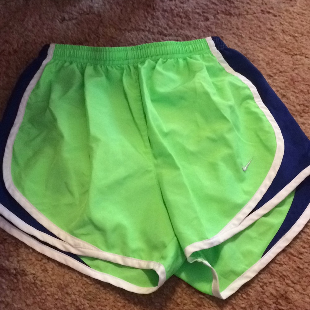 Xs Nike shorts